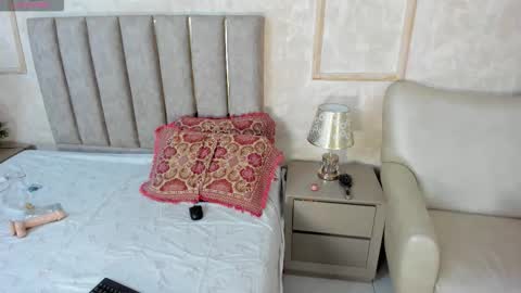 mayevanss online show from 2, 11, 2025