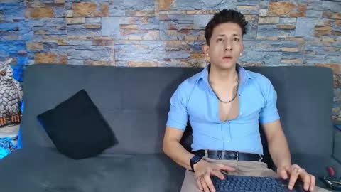 Maykol victoria1624 online show from 13, 11, 2025