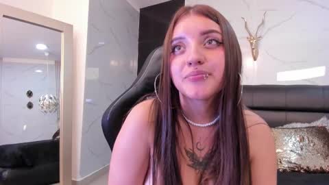 Snapshot of maylinsanchez chatting on 17, 12, 2024 Maylin online show from 17, 12, 2024