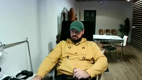 maythe4bwu online show from 19, 12, 2024