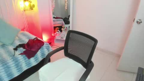 Mayu KIm online show from 27, 10, 2025