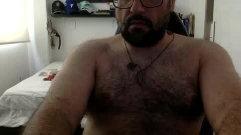 Snapshot of mbotve chatting on 1, 6, 2026 VzlaMan online show from 1, 6, 2026