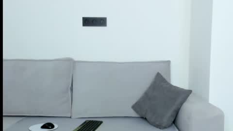 Snapshot of me_lina_ chatting on 13, 6, 2026 Alice online show from 13, 6, 2026