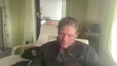 Snapshot of medeinoe chatting on 11, 3, 2026 medeinoe online show from 11, 3, 2026