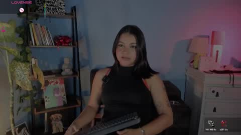 Coral online show from 8, 3, 2026