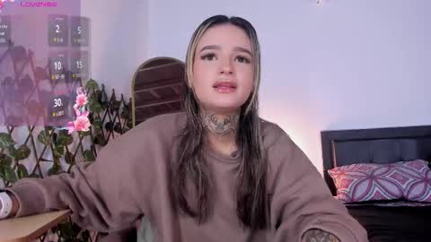 Snapshot of medussa13 chatting on 10, 10, 2025 medussa13 online show from 10, 10, 2025