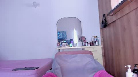 Snapshot of medussa13 chatting on 10, 6, 2026 medussa13 online show from 10, 6, 2026