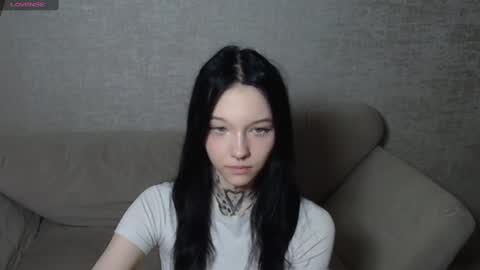 Snapshot of mefwhore chatting on 4, 3, 2025 mefwhOre online show from 4, 3, 2025