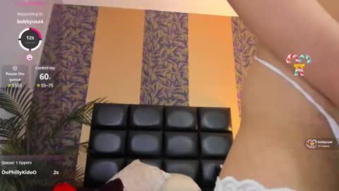 Snapshot of megan_al chatting on 28, 2, 2025 emily online show from 28, 2, 2025