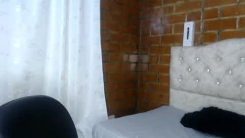 Snapshot of megan_coop3r_ chatting on 17, 5, 2026 Megan and sophi online show from 17, 5, 2026