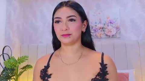 Snapshot of megan_cruzgb chatting on 9, 7, 2026 Carolina Paez online show from 9, 7, 2026