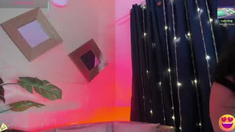 Snapshot of megan_devon chatting on 19, 3, 2026 online show from 19, 3, 2026