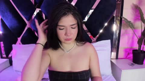 Snapshot of megan_devon chatting on 1, 4, 2026 online show from 1, 4, 2026