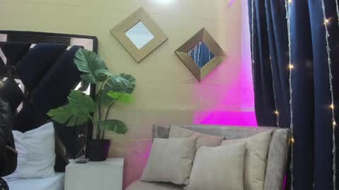 Snapshot of megan_devon chatting on 10, 4, 2026 online show from 10, 4, 2026