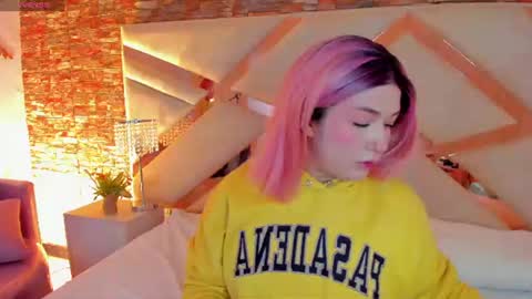Snapshot of megan_devon chatting on 13, 7, 2026 online show from 13, 7, 2026