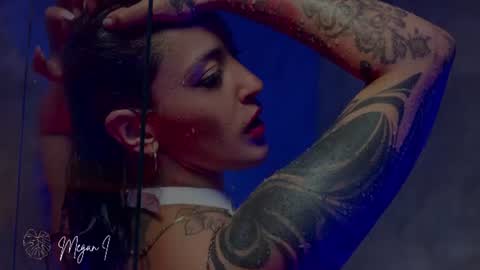 Snapshot of megan_inked_ chatting on 17, 7, 2026 online show from 17, 7, 2026