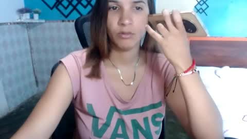 Snapshot of megan_little_ chatting on 24, 6, 2026 amanda online show from 24, 6, 2026