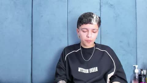 Snapshot of megan_thompsonn_ chatting on 7, 6, 2026 megan_thompsonn_ online show from 7, 6, 2026