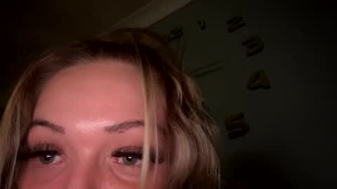 Snapshot of meganbaby98xo chatting on 12, 10, 2025 MeghanBabyXO online show from 12, 10, 2025