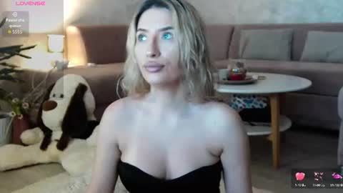 Snapshot of meganblazex chatting on 3, 7, 2026 Megan online show from 3, 7, 2026