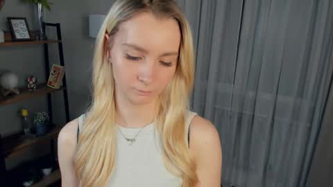 Elly online show from 17, 4, 2026