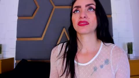 Megan Hofman online show from 25, 10, 2025