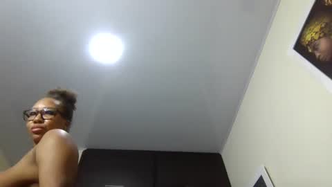 Snapshot of meganhotxx2 chatting on 8, 7, 2026 megan online show from 8, 7, 2026
