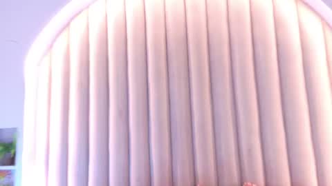 Snapshot of meganlovee__ chatting on 19, 6, 2026 MEGAN online show from 19, 6, 2026