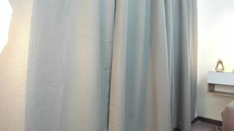 Snapshot of meganqueen2 chatting on 9, 7, 2026 Megan Queen online show from 9, 7, 2026