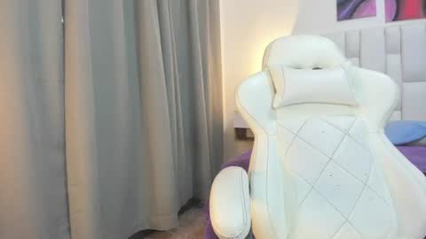 Snapshot of meganqueen2 chatting on 16, 7, 2026 Megan Queen online show from 16, 7, 2026