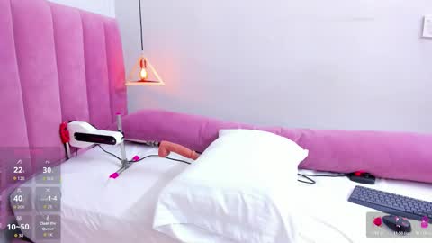 Megan  online show from 17, 10, 2025