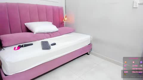 Megan  online show from 25, 11, 2025