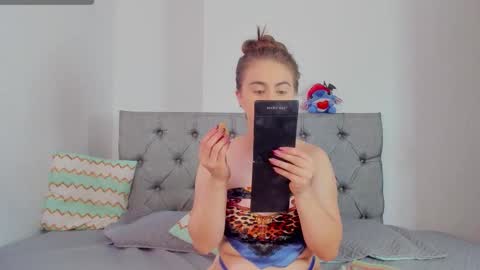 megansammy online show from 22, 12, 2025