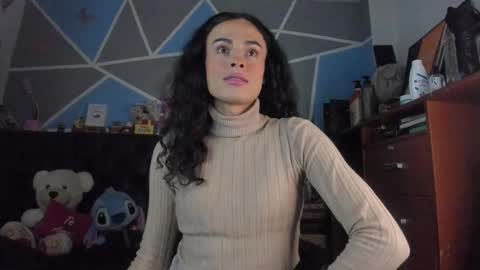 Alejandra 3 online show from 5, 10, 2025