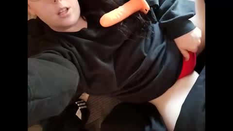 Megs online show from 17, 4, 2026
