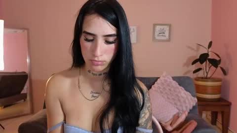 Snapshot of mei_naughtycat chatting on 13, 9, 2025 Mei online show from 13, 9, 2025