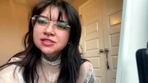 Snapshot of meileemeii chatting on 14, 2, 2025 Goddess Meilee online show from 14, 2, 2025