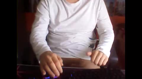 Snapshot of meks5544 chatting on 9, 5, 2026 meks5544 online show from 9, 5, 2026