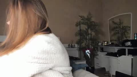  Start every day 2000 - 700 online show from 16, 2, 2026