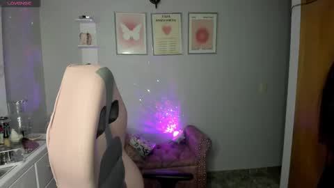 Melaany  online show from 23, 9, 2025