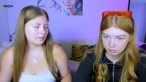 Snapshot of melani_bumm chatting on 13, 9, 2025 melani_bumm online show from 13, 9, 2025