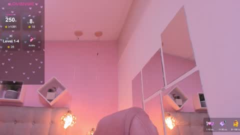 Melanie  online show from 4, 11, 2025