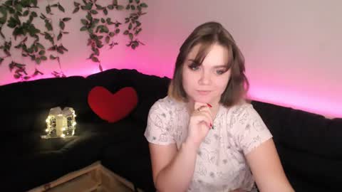 Melanie kissx online show from 4, 12, 2024