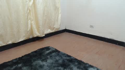 Melanie roux  online show from 2, 2, 2025