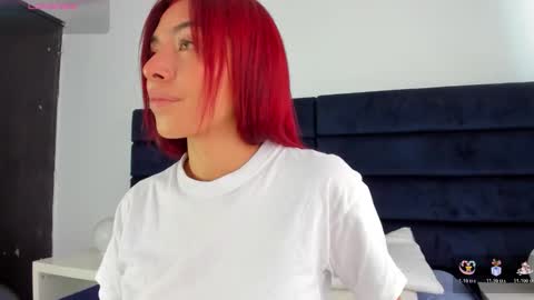 Snapshot of melanie_roux_ chatting on 10, 2, 2026 Melanie roux online show from 10, 2, 2026