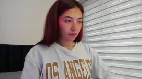 Melanie roux  online show from 8, 6, 2026