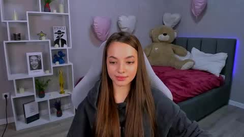 MelanieAlves online show from 23, 3, 2026