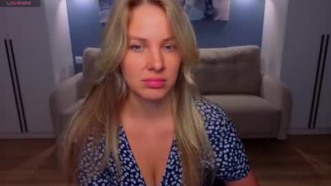 Snapshot of melaniebennett chatting on 18, 6, 2026 Melanie Bennett online show from 18, 6, 2026
