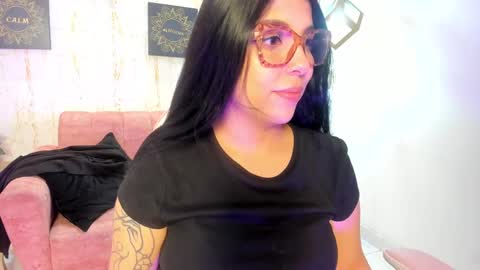 melaniegrayx online show from 4, 3, 2025