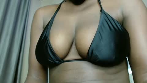 Snapshot of melaninqueen02 chatting on 1, 5, 2026 ann online show from 1, 5, 2026